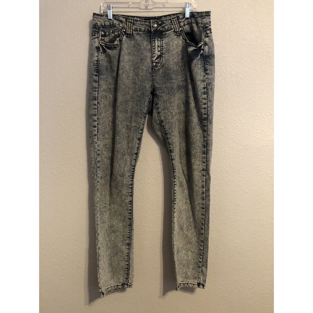 Ashley Stewart Womens Jeans‎ Size 12 Average Skinny Distressed Light Wash Denim